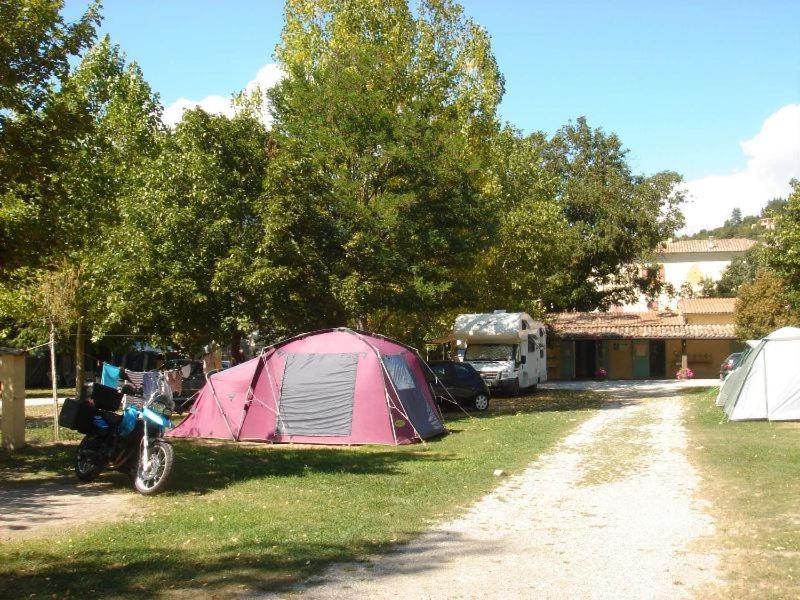 Hotel Camping Frederic Mistral Castellane Exterior foto